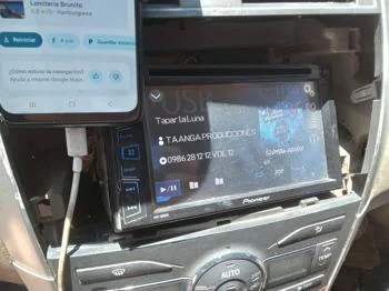 Foto 3 de Autoradio Marca Pioneer Con Control Modelo Avh-195dvd Usado En Buen Estado Con Ficha De Conexion Acc No Tiene