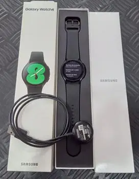 Reloj Para Caballero Marca Samsung Modelo Watch4 Acc CargadorMalla De Goma NegroEn Caja