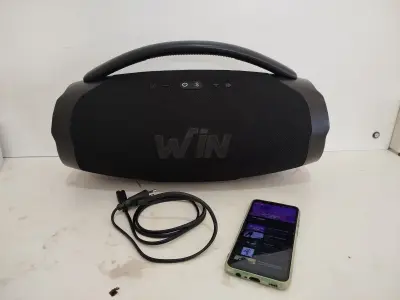 Parlante Portatil Marca Win Modelo Mb207 Acc: No Tiene Comentario: Con Un Poco De Polvo