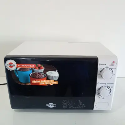 Microondas Marca Tokyo Modelo Edtmtok20lo-N Usado En Buen Estado Acc: Plato Base De VidrioLuz Interna