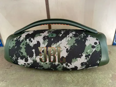Speaker Potencia Watts No Tiene Marca Jbl Sin Control Modelo Boombox 3 Usado En Buen Estado Sin Caja Acc Cable Power