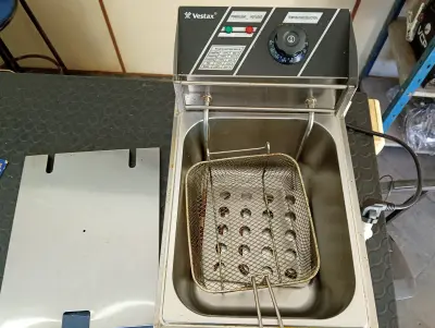 Fritadora Marca Vestax Modelo No Tiene Usado En Buen Estado Acc Espumera