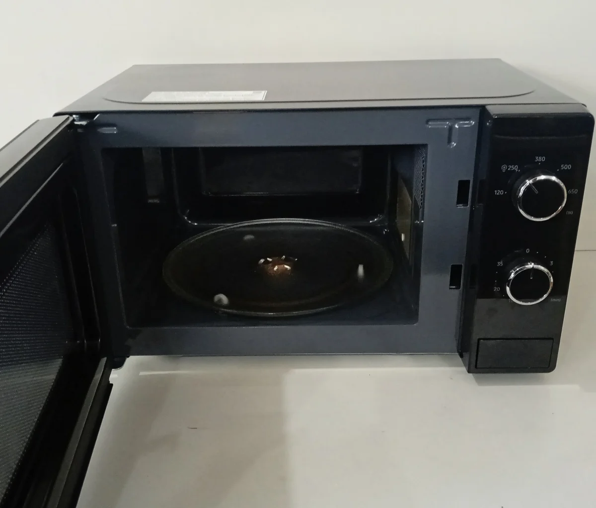 Foto 2 de Microondas Marca Samsung Modelo Ms20a3010al Usado En Buen Estado Acc Con Plato2 Perillas