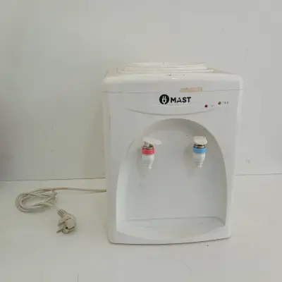 Bebedero Marca Mast Modelo 18jm Usado En Buen Estado Acc: No Tiene Comentario: Para Agua Frio Caliente Bebedero De Mesa