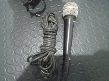 Foto 2 de Microfono Marca Shure Alhambrico Modelo Sv100 Usado En Buen Estado Acc No Tiene