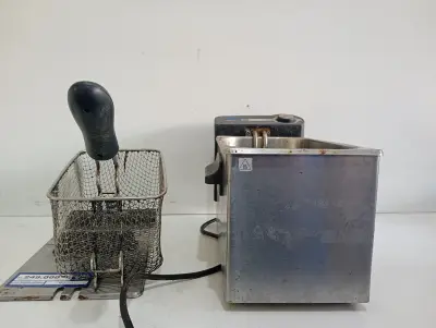 Fritadora Marca Tokyo Modelo Fry 3 Usado Con Desgaste Acc: Canastillo Tapa Comentario: 3l