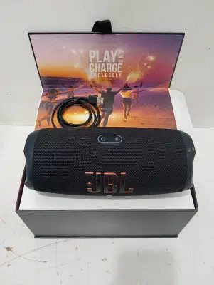 Speaker Potencia Watts No Tiene Marca Jbl Sin Control Modelo Charge 5 Usado Con Desgaste Con Caja Acc Cable Usb