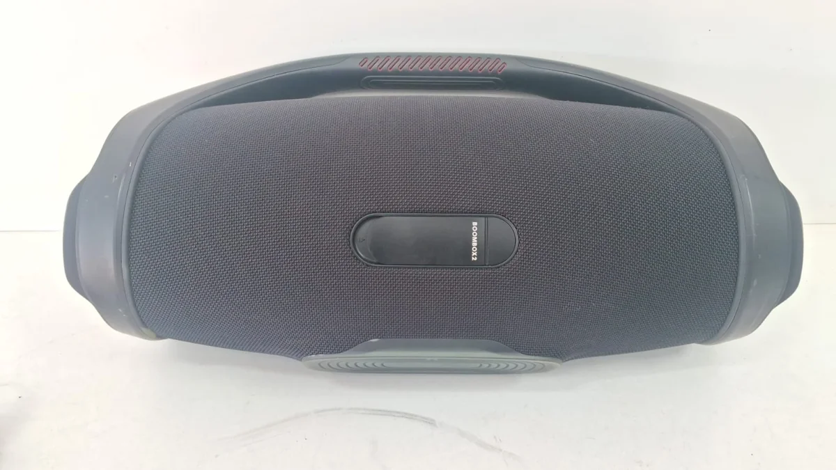 Foto 2 de Parlante Portatil Marca Jbl Modelo Bombox 2 Usado En Buen Estado Con No Tiene Acc Con Cargador