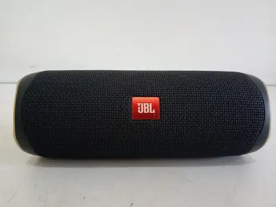 Speaker Potencia Watts : No Tiene Marca Jbl Sin Control Modelo Flip 5 Usado En Buen Estado Sin Caja Acc: Bt