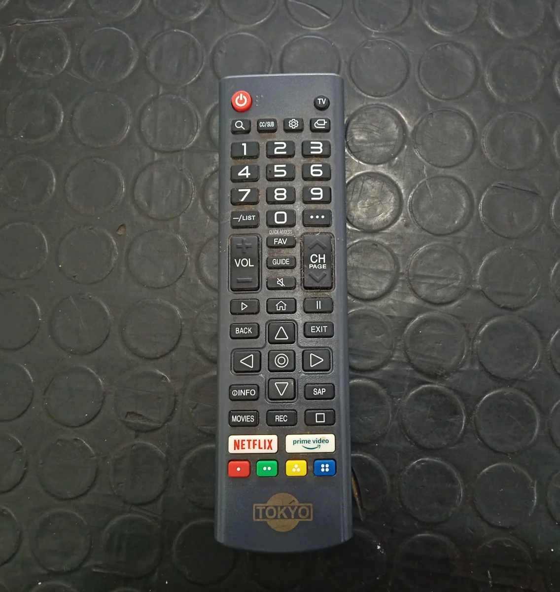 Foto 3 de Televisor Led Smart De 32 '' Marca Tokyo Modelo Tvtokhf32wb Con Control Usado En Buen Estado Acc Con Patitas