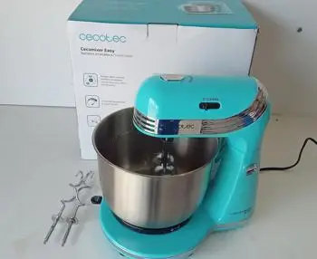 Batidora Marca Cecotec Modelo Cecomixer Easy Usado En Buen Estado Acc C/ Dos BatidoresC/ Bol De Acero Inox De 3 Lts