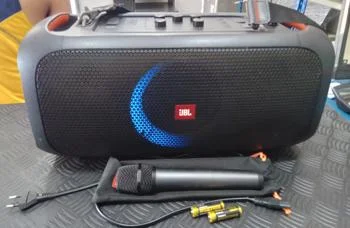 Caja De Sonido Amplificada Marca Jbl Modelo Partybox On-The-Go Sin Control Usado En Buen Estado Acc Microfono C/ 2 Pilas Y ForroCable PowerCinta ColganteLuces