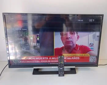 Televisor Led Convencional De 32 '' Marca Sony Modelo Kdl-32r405a Usado En Buen Estado Con Control Sin Caja Acc No Tiene