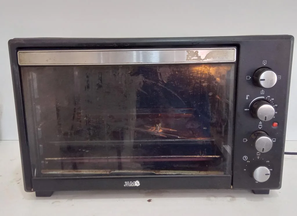 Horno Marca Jam Litros 42 Modelo Dn42e-Rml Usado Con Desgaste Acc Con Bandeja Y ParrillaSoporte Para Spiedo