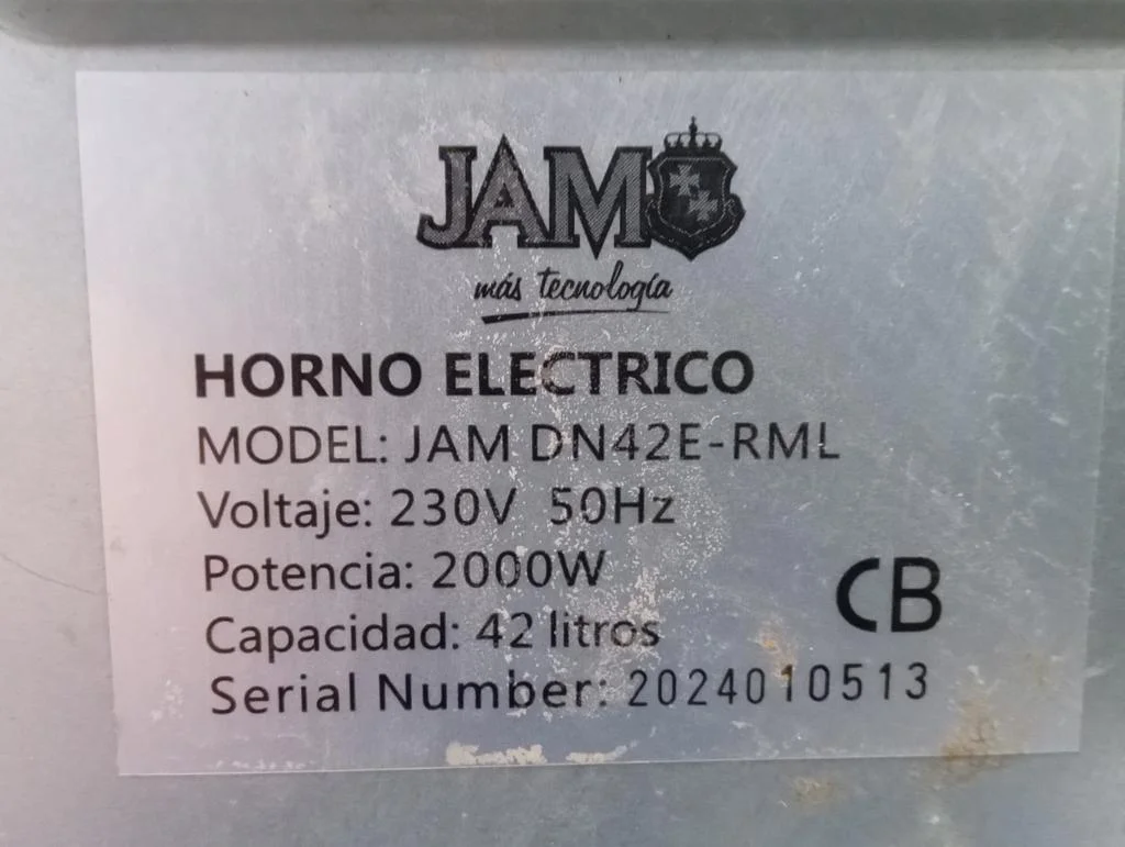 Foto 3 de Horno Marca Jam Litros 42 Modelo Dn42e-Rml Usado Con Desgaste Acc Con Bandeja Y ParrillaSoporte Para Spiedo