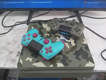 Juego Electronico Ps4 Marca Sony Modelo Cuh-2115b Disco Duro 1.000 Gb Con Control Sin Caja Usado En Buen Estado Acc Cable UsbCable HdmiCable Power