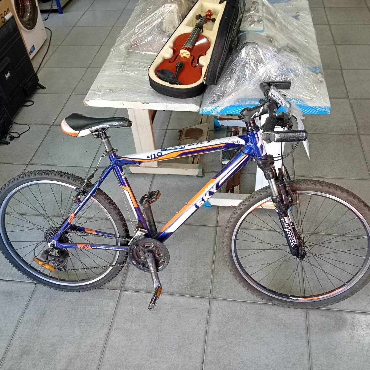 Bicicleta Con Amortiguador Marca Sky Aro 26 Cant Cambios 21 Cuadro Aluminio Si Modelo 410 Usado En Buen Estado Acc Frnos A Pastilla