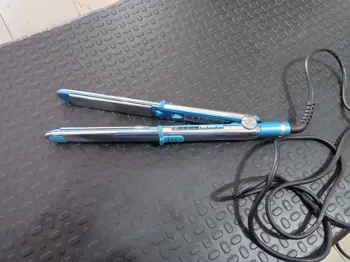Planchita Para Cabello Marca No Tiene Modelo No Tiene Usado En Buen Estado Acc: Regulador