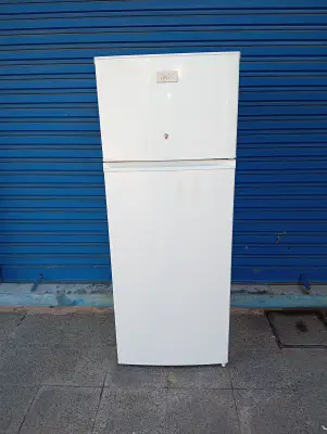 Heladera Marca Jam Modelo Jamd-273f Usado En Buen Estado Litros 300 Acc 2 Parrillas Verdulera Fisurado Sin Tampa 2 Porta Botella