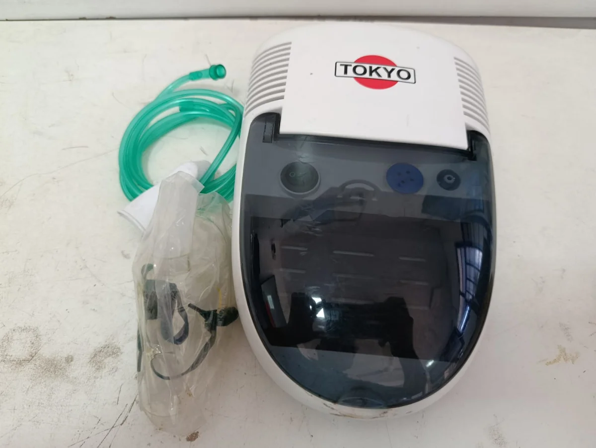 Foto 2 de Nebulizador Marca Tokyo Modelo Edtnfreshair Usado En Buen Estado Acc Manguerita2 MascarillasRecipiente Para MedicamentoEn Caja Estropeada
