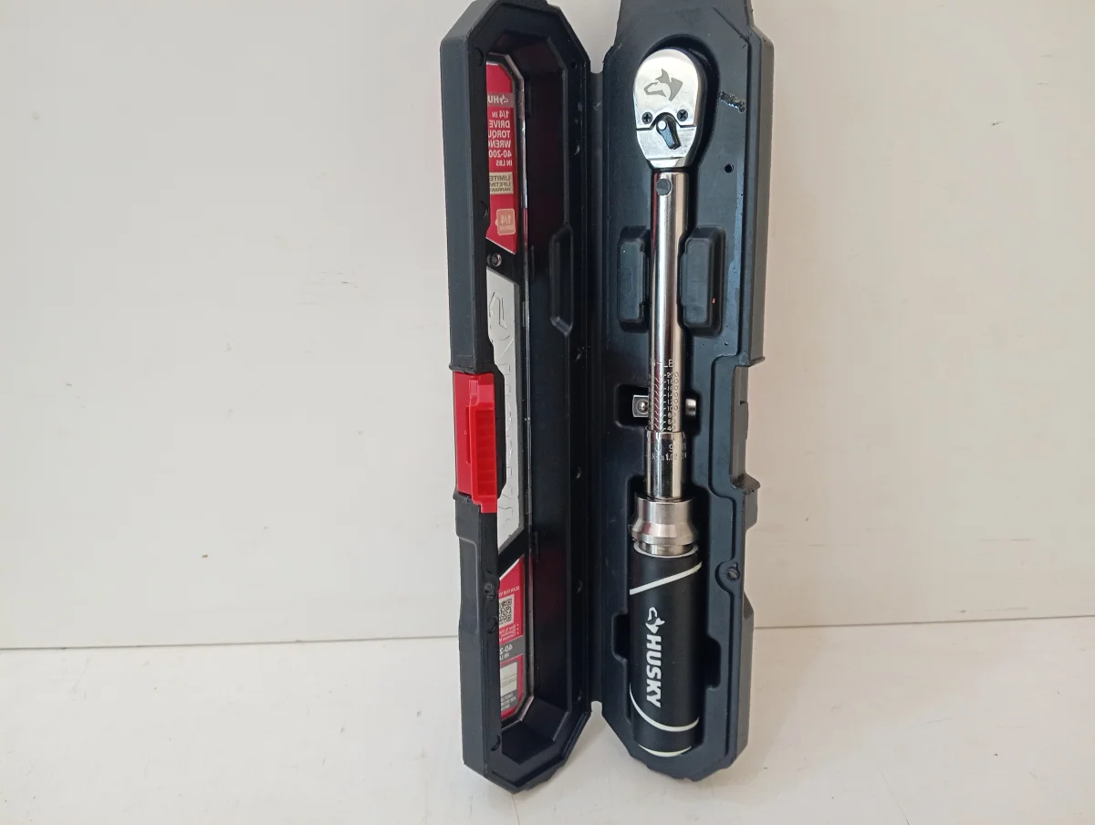 Caja De Herramientas Marca Husky Modelo 1/4 Drive Usado En Buen Estado Acc No Tiene