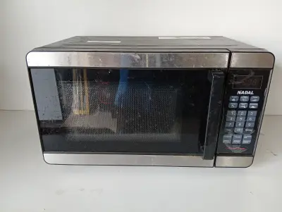 Microondas Marca Nadal Modelo Mon23l2020 Usado En Buen Estado Acc No Tiene
