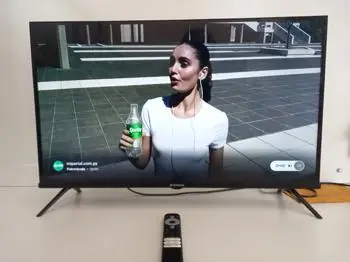 Televisor Led Smart De 32 '' Marca Hitachi Modelo Cdh-Le32s Con Control Usado En Buen Estado Acc Con Patitas