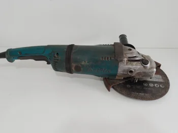 Foto 2 de Pulidora Marca Makita Modelo Ga9030 Tamaño Grande Usado En Buen Estado Acc MangoProtectorDisco De Corte