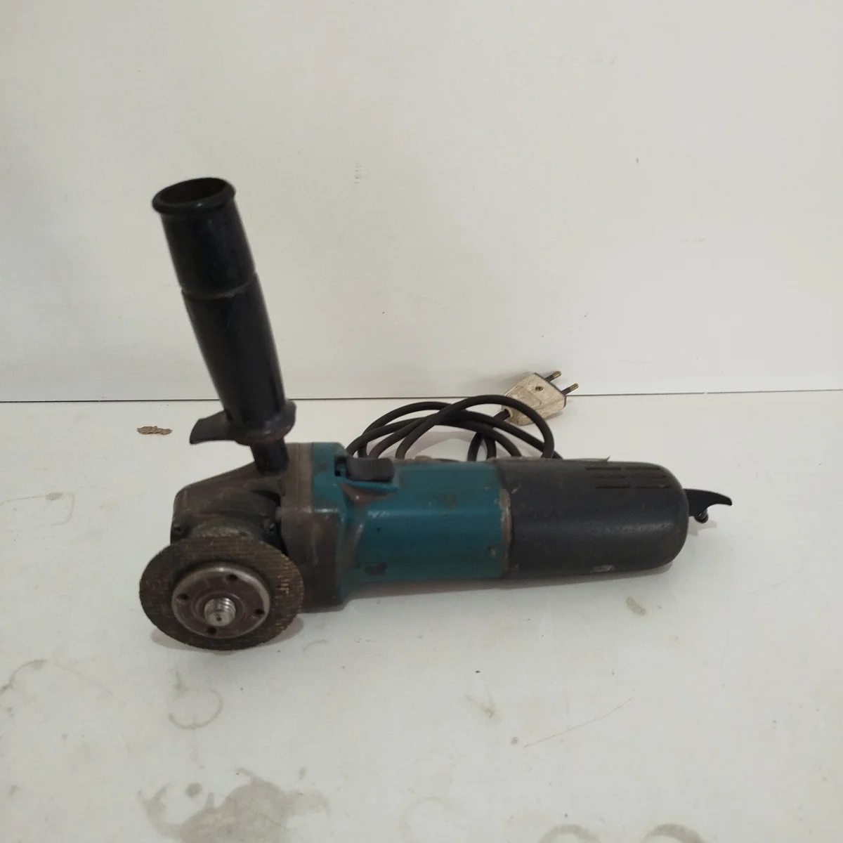 Pulidora Marca Makita Chico Original Modelo 9557hn Tamaño 115mm Usado En Buen Estado Acc Manija RotaDisco