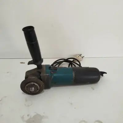 Pulidora Marca Makita Chico Original Modelo 9557hn Tamaño 115mm Usado En Buen Estado Acc Manija RotaDisco