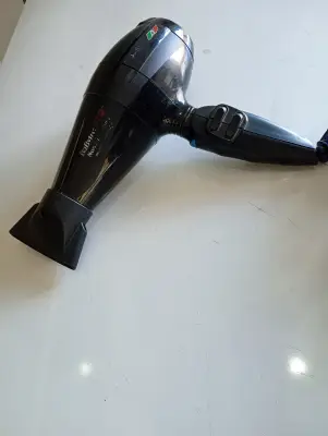 Secador De Pelo Marca Babylisspro Modelo No Tiene Usado En Buen Estado Acc Con Un Pico