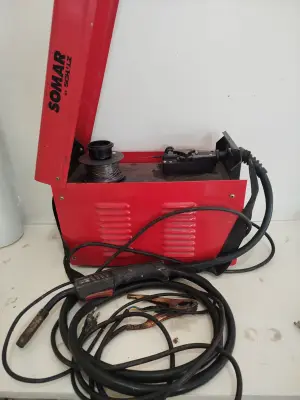 Soldador Marca Somar Modelo Msm120 Usado En Buen Estado Acc: Con Torcha Y Rollo De AlambrePinza Negativo Comentario: De 120 Amp Solo Soldadura Tig