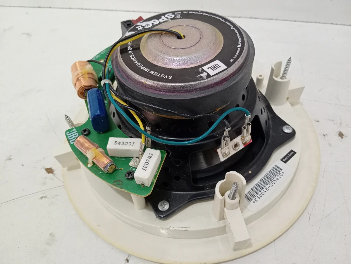 Foto 3 de Parlante Para Auto Marca Jbl Modelo Sp6c Ii Usado En Buen Estado Acc No Tiene