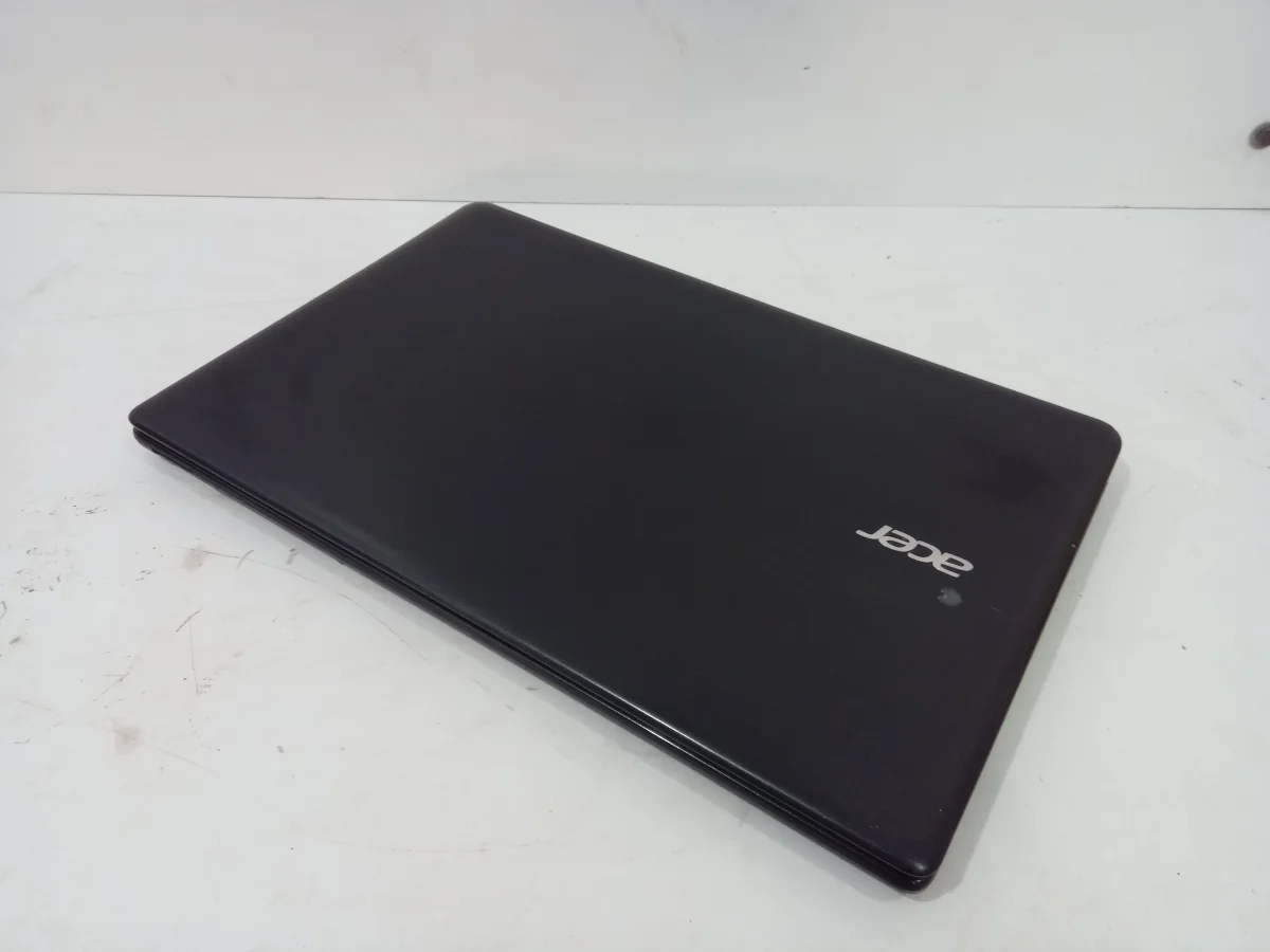 Foto 2 de Notebook Marca Acer Modelo E1-570-6488 Procesador Intel Core I5 Memoria Ram 4 Gb Disco Duro 500 Gb Generacion 3 Acc WebcamWifiHdmiTeclado Numerio