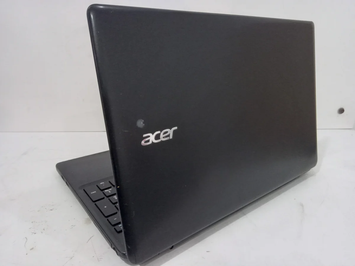 Foto 3 de Notebook Marca Acer Modelo E1-570-6488 Procesador Intel Core I5 Memoria Ram 4 Gb Disco Duro 500 Gb Generacion 3 Acc WebcamWifiHdmiTeclado Numerio