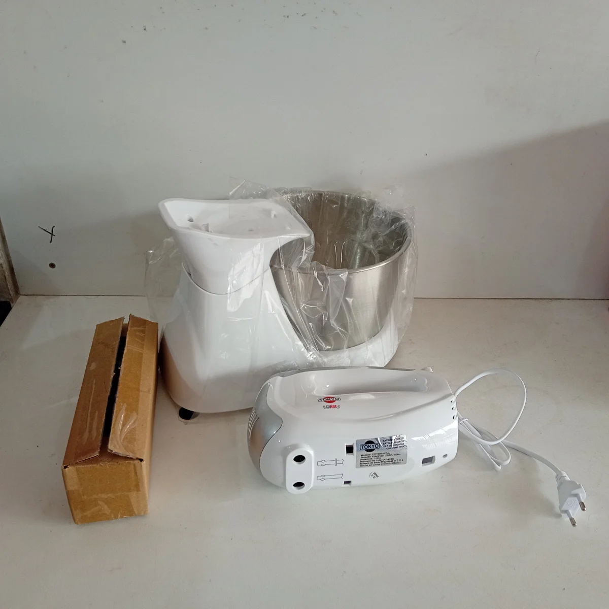 Foto 2 de Batidora Marca Tokyo Modelo Edtbmax5-N Usado En Buen Estado Acc 2 BastidoresRecipienteCaja