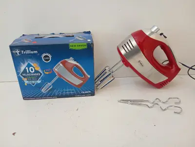 Batidora Marca Trillium Modelo Tx-M274 Nro Nuevo Sin Uso Acc: En Caja4 Broches Comentario: En Caja