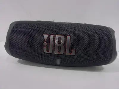 Parlante Portatil Marca Jbl Modelo Charge 5 Usado En Buen Estado Con No Tiene Acc No Tiene