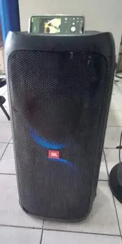Parlante Portatil Marca Jbl Modelo Partyboc310 Usado En Buen Estado Con Cable C.Cte Acc BtUsbEucalizador