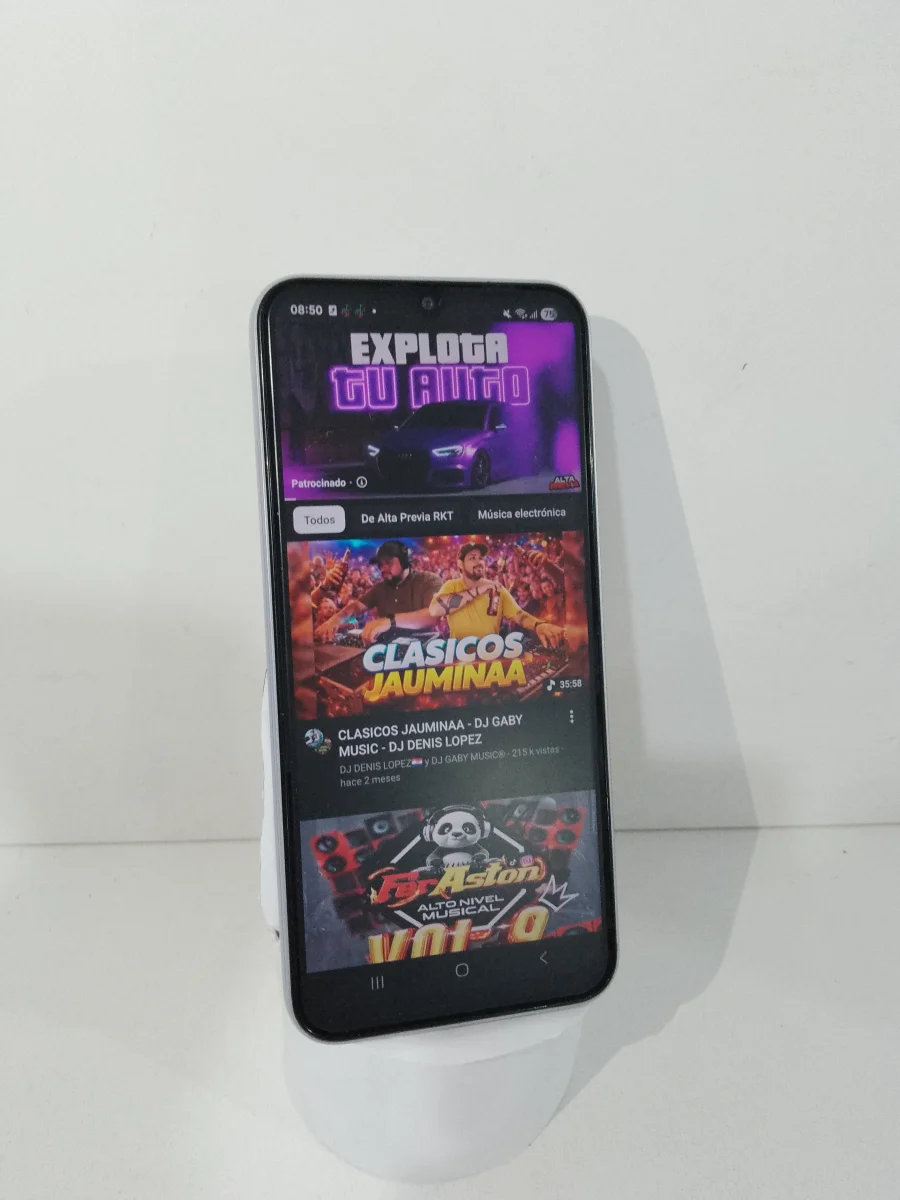 Celular Marca Samsung Modelo A14 Memoria Ram 4 Gb Almacenamiento Interno 128 Gb Acc No Tiene