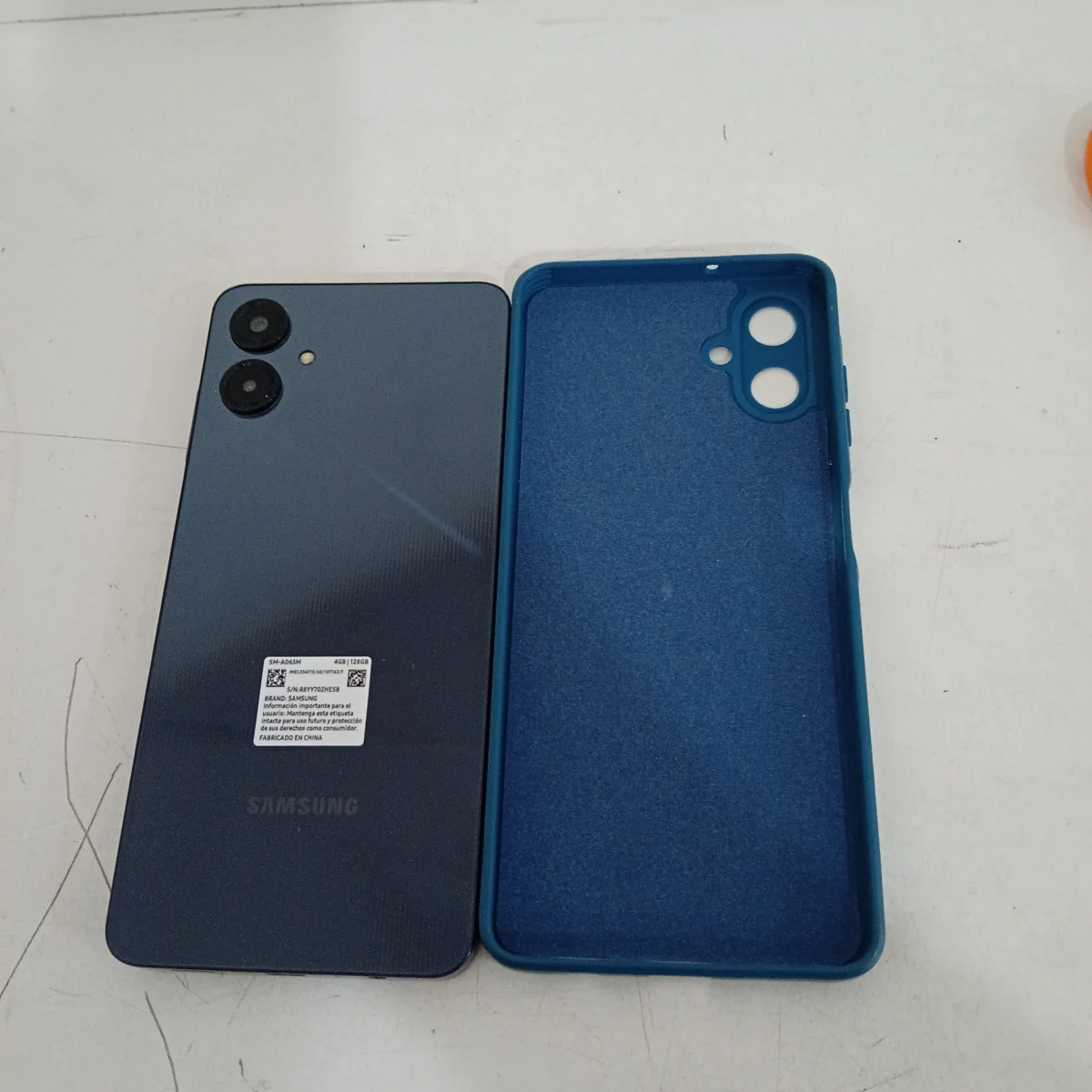 Foto 2 de Celular Marca Samsung Modelo A06 Memoria Ram 4 Gb Almacenamiento Interno 128 Gb Acc En CajaSin Cargador