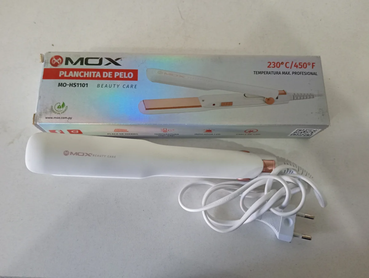 Foto 2 de Planchita Para Cabello Marca Mox Modelo Mo-Hs1101 Usado En Buen Estado Acc En Caja