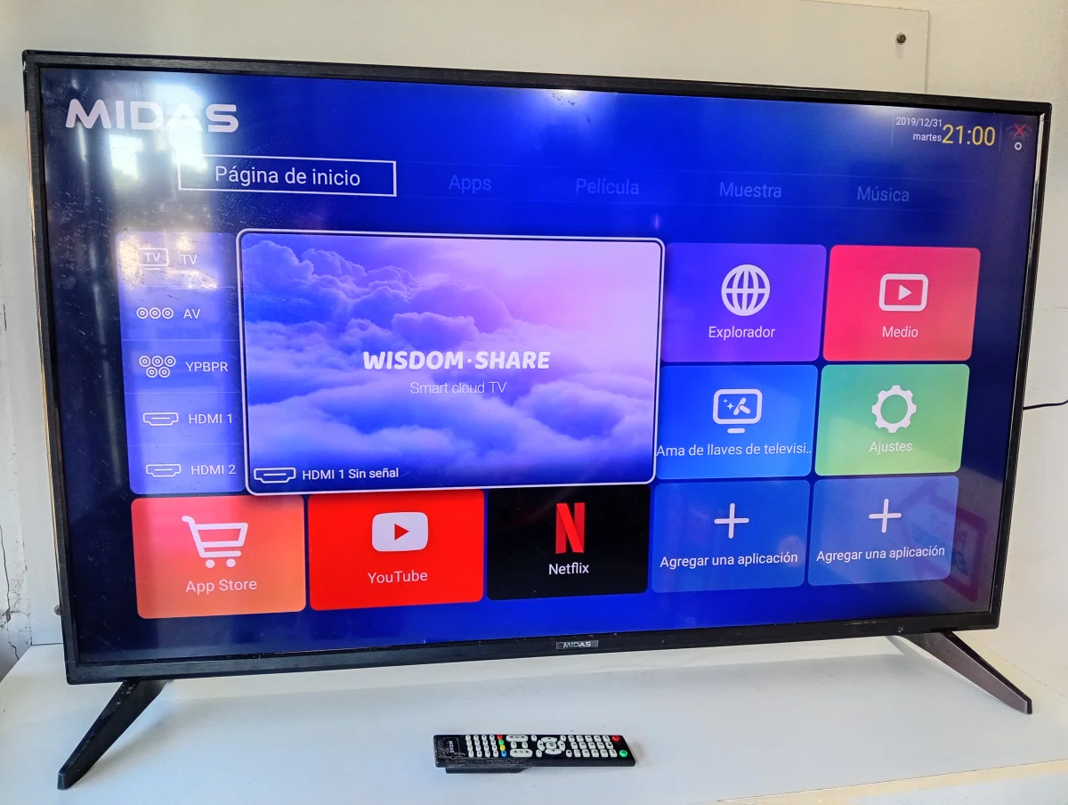 Televisor Led Smart De 50 '' Marca Midas Modelo Md-4ksmtv50slk Con Control Usado En Buen Estado Acc Patitas