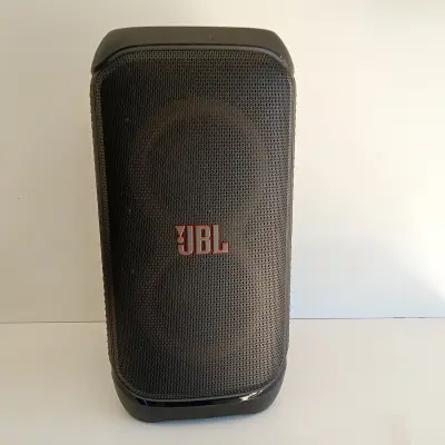 Parlante Portatil Marca Jbl Modelo Partybox Stage 320 Acc Caja