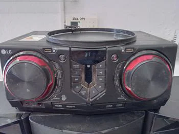 Foto 2 de Equipo De Sonido Marca Lg Sin Control Modelo Cj45 Usadocondesgaste Acc 2 Parlantes1 WooferAntenaAntena Am