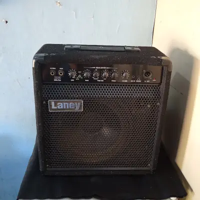 Amplificador De Sonido P/ Guitarra Marca Laney Modelo Rb2 Usado En Buen Estado Acc: No Tiene Comentario: Amplificado