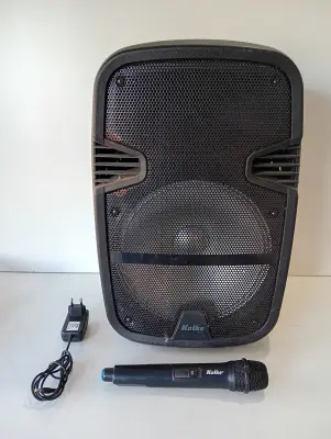 Caja De Sonido Amplificada Marca Kolke Modelo Kpb-156 Sin Control Usado Con Desgaste Acc: MicrofonoEn Caja Estropeada