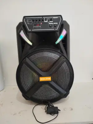 Parlante Portatil Marca Megastar Modelo Dps150btfq Acc: LucesManijaRuedas