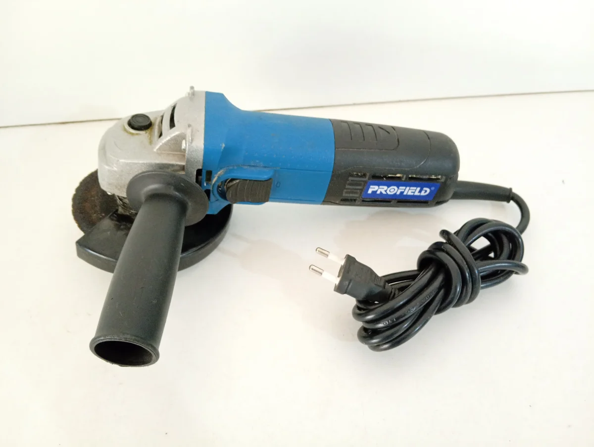 Foto 2 de Pulidora Marca Profield Modelo No Tiene Tamaño Chico Usado En Buen Estado Acc Disco Protector Manija