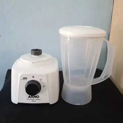 Licuadora Marca Arno Modelo Ln2801 Velocidades Usado En Buen Estado Acc: Jarra De Plastico Comentario: Power Mix 550w